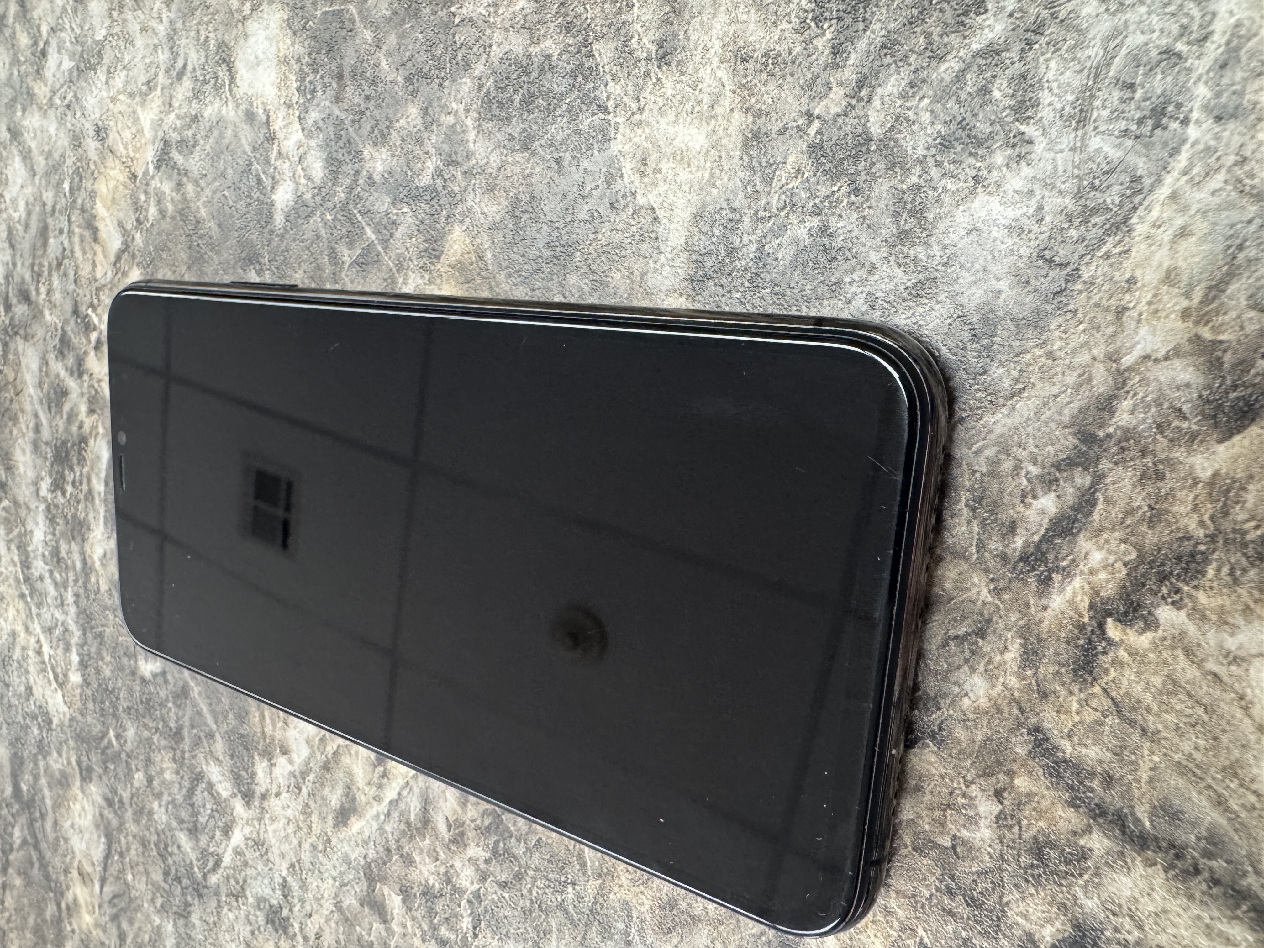 Apple iPhone 11 Pro Max 512GB Space Gray AT&T — renewed Apple for sale at ReliveGear — photo 2