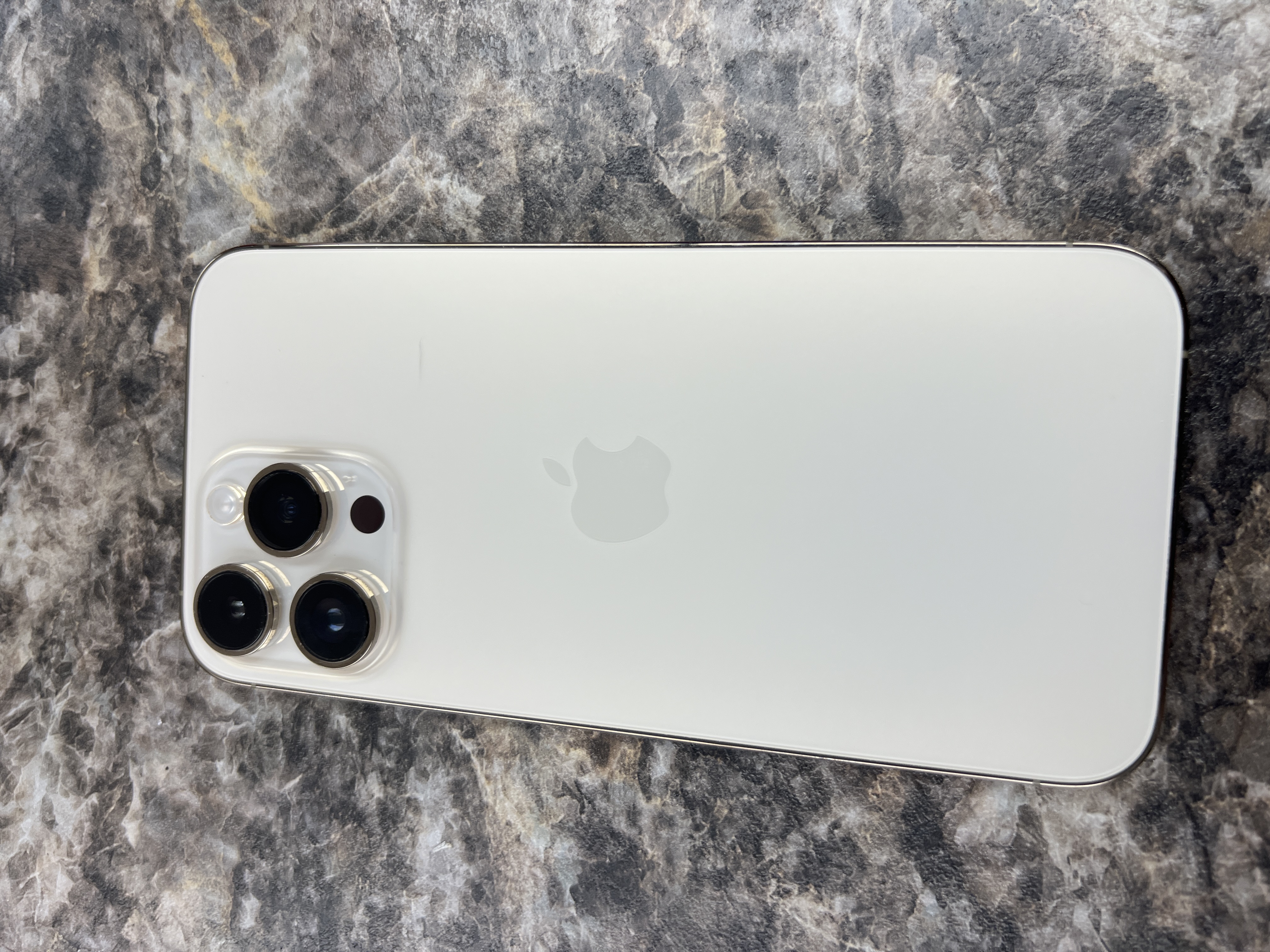 Apple iPhone 14 Pro Max 128GB Gold Unlocked — renewed Apple for sale at ReliveGear — photo 2