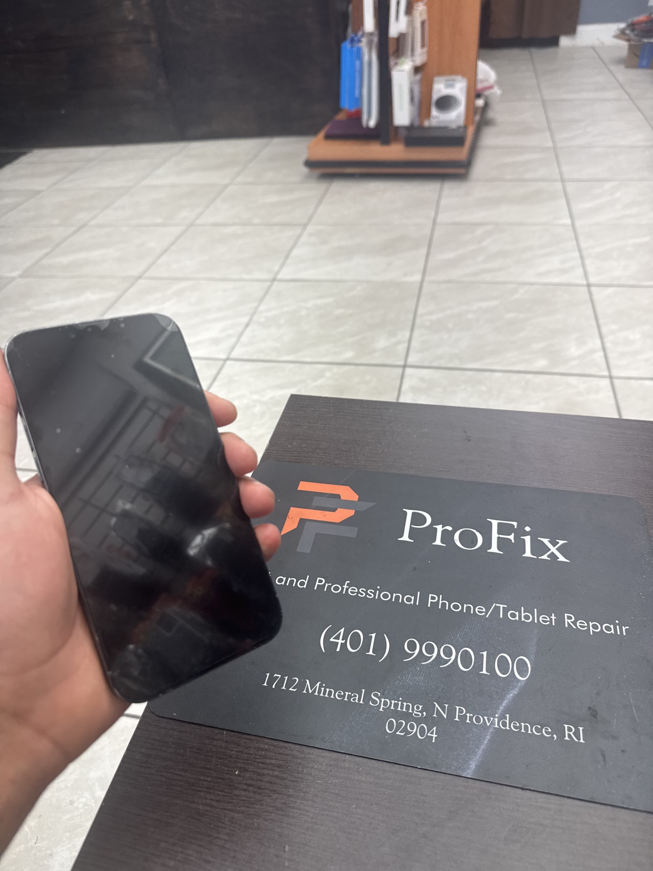 Apple iPhone 13 Pro Max 128GB Sierra Blue Unlocked — renewed Apple for sale at ReliveGear — photo 4