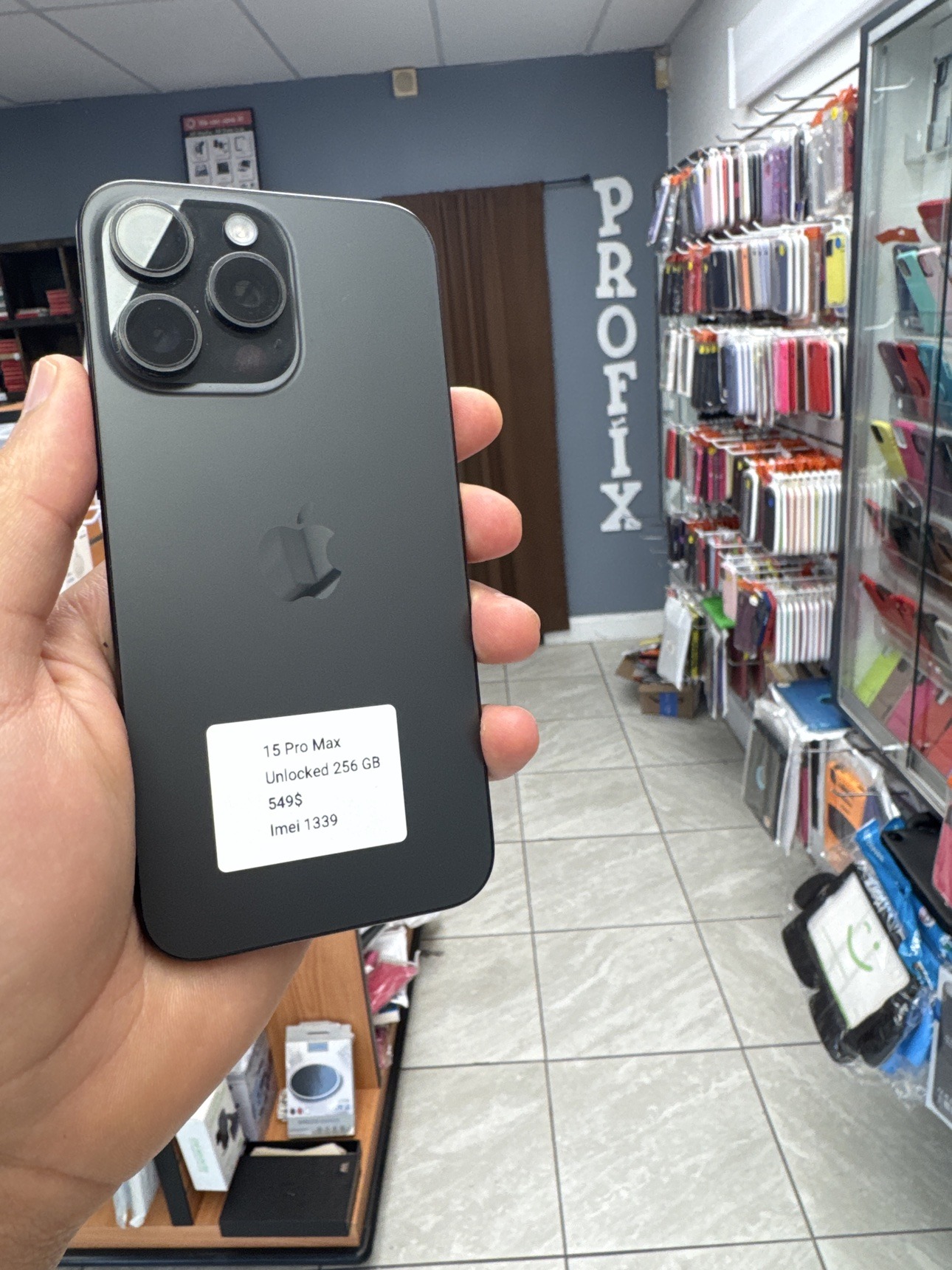 Apple iPhone 15 Pro Max 256GB Black Titanium Unlocked — renewed Apple for sale at ReliveGear — photo 9