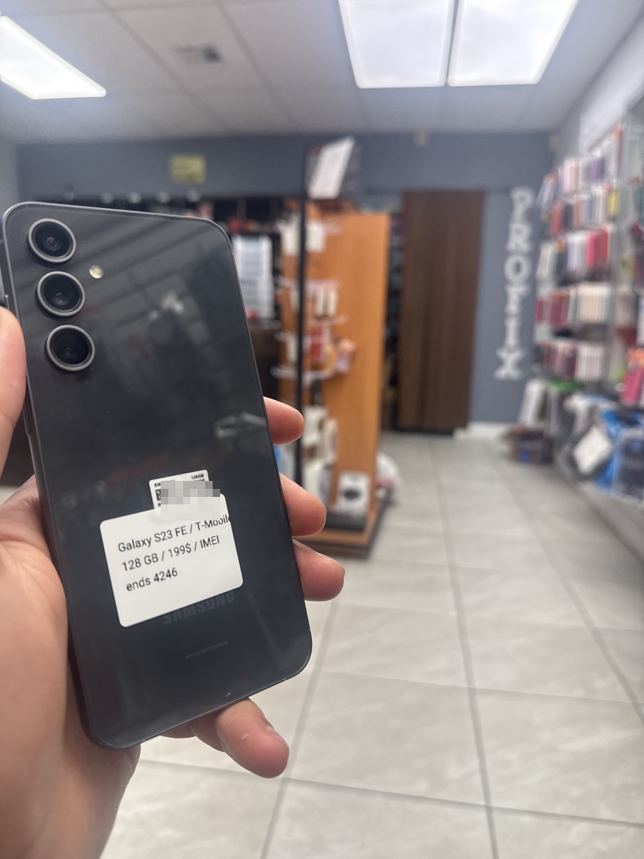Samsung Galaxy S23 FE 128GB Gray T-Mobile — renewed Samsung for sale at ReliveGear — photo 3